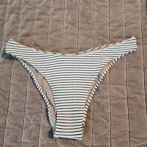 Lululemon swim underwear new without tag Size 6